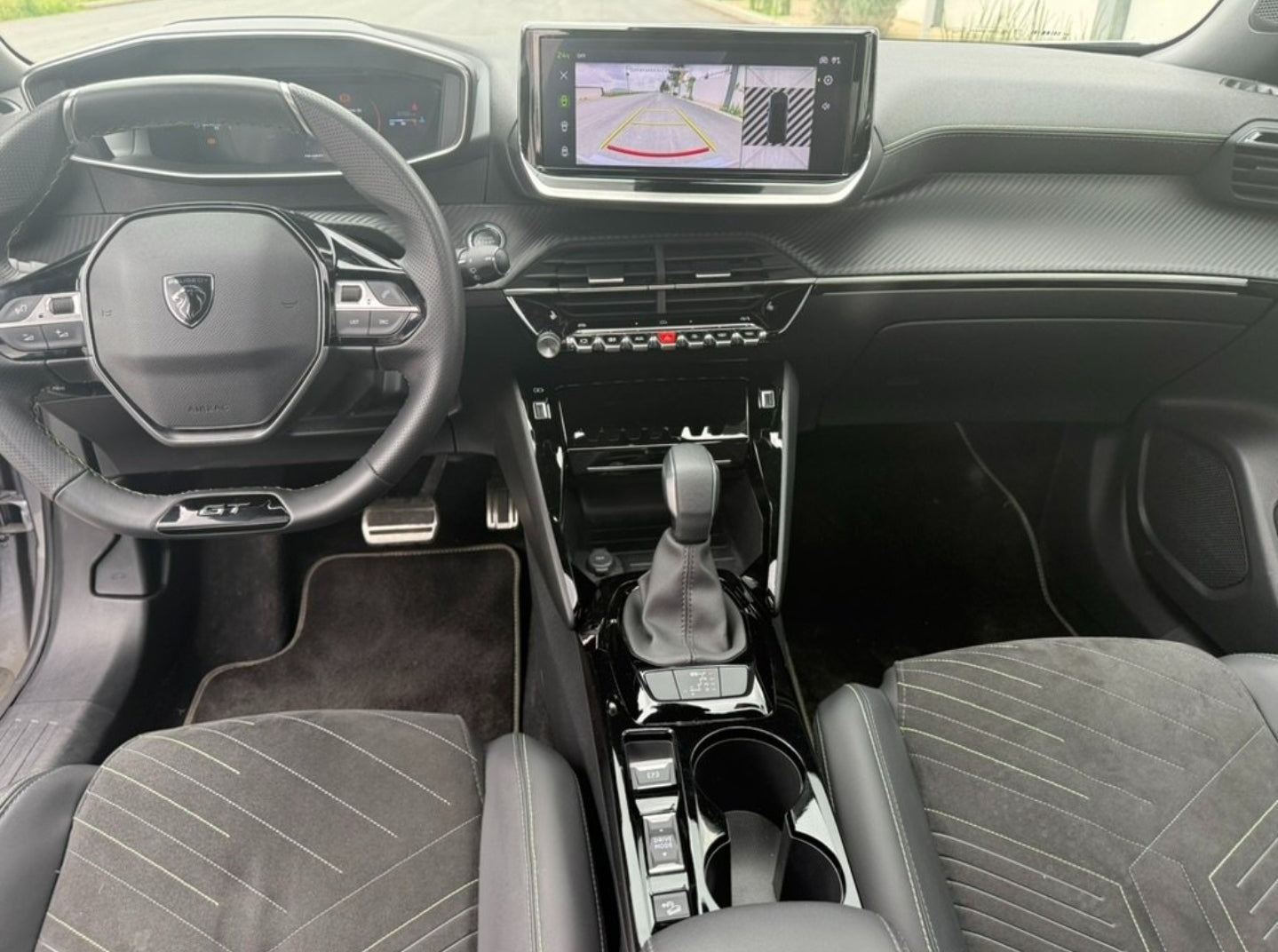 Peugeot 3008 2023. 🏎