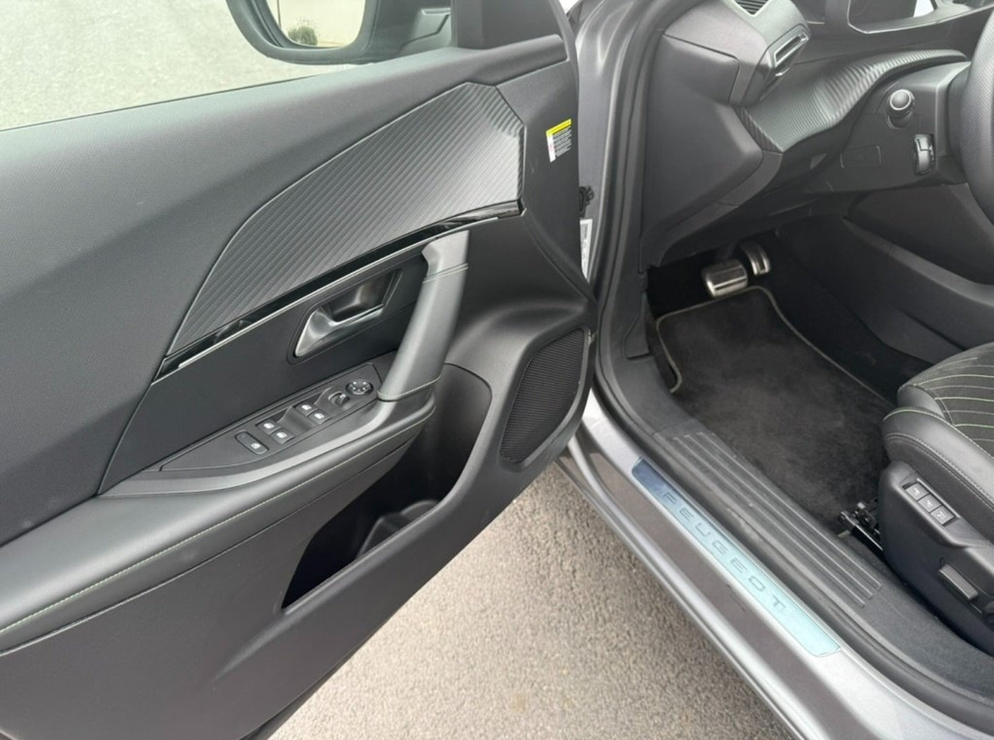 Peugeot 3008 2023. 🏎