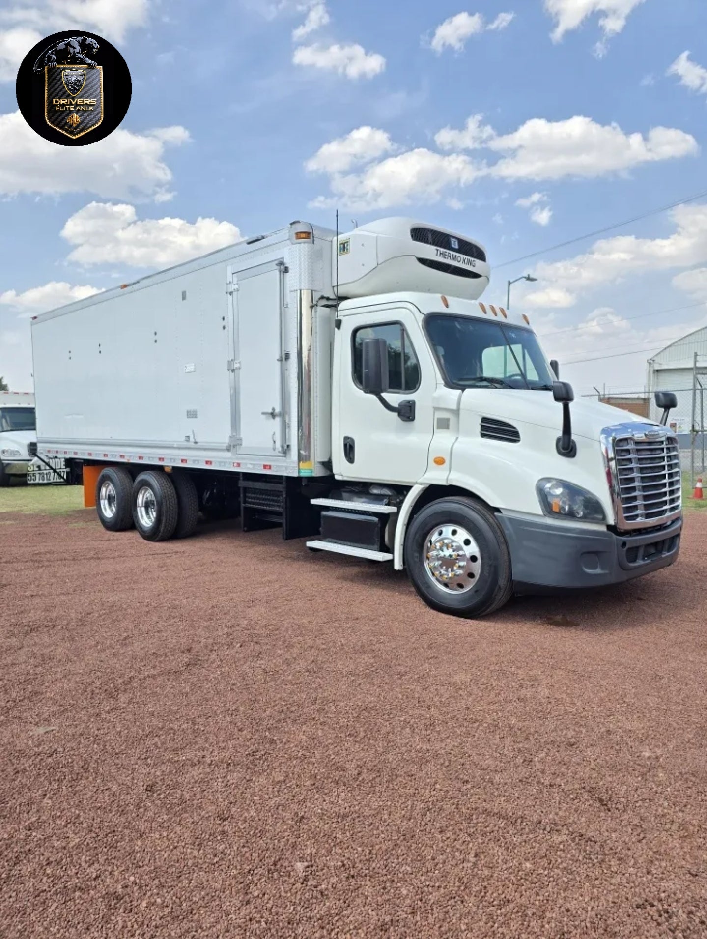 Freightliner Cascadia 2016 Tortón Caja Refrigerada Rabon