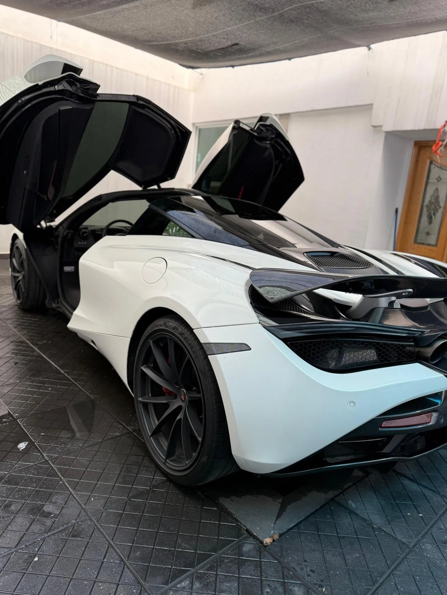 Lamborghini McLaren 720S 2023. 🏎
