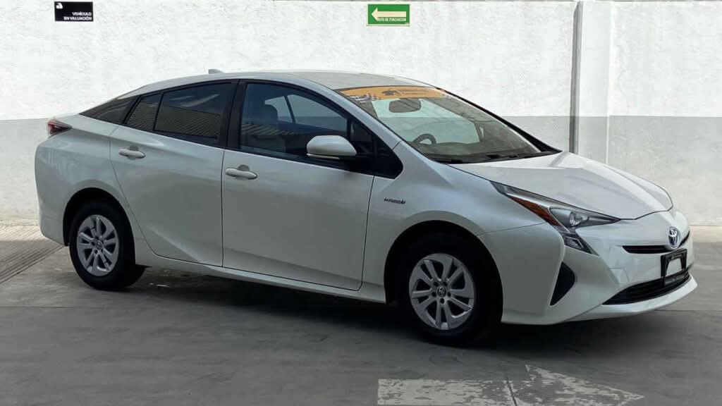 Toyota Prius Automático Híbrido Modelo 2017. 🚖