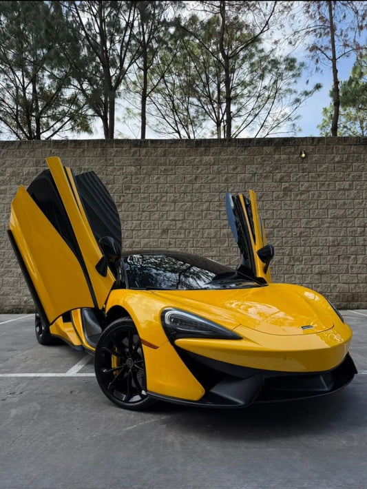Lamborghini McLaren 540C 2017. 🏎
